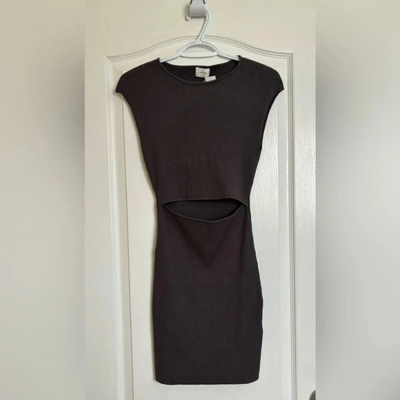 WILFRED Cut-Out Mini Dress (Brown/Grey) - Picture 5 of 8